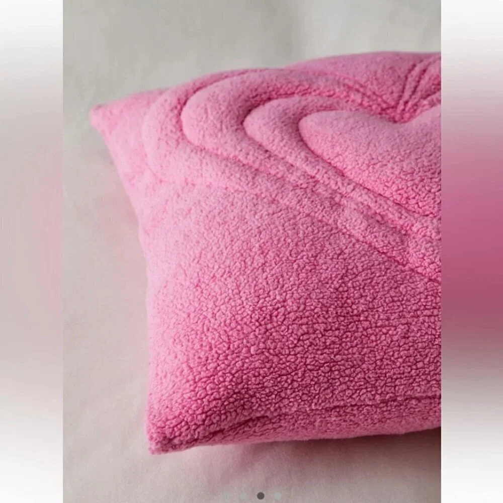 NWT Urban Outfitters Heart Puff Pink Fleece Throw Pillow